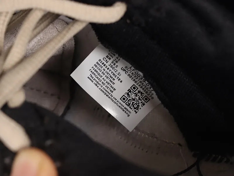 All Categories Nk SB Dunk Series Nk SB Dunk Low Low-top sneakers Otomo Katsuhiro x Nk SB Dunk Low "Steamboy OST" Otomo Katsuhiro co-branded SB low-top sports and leisure sneakers LF0039-037